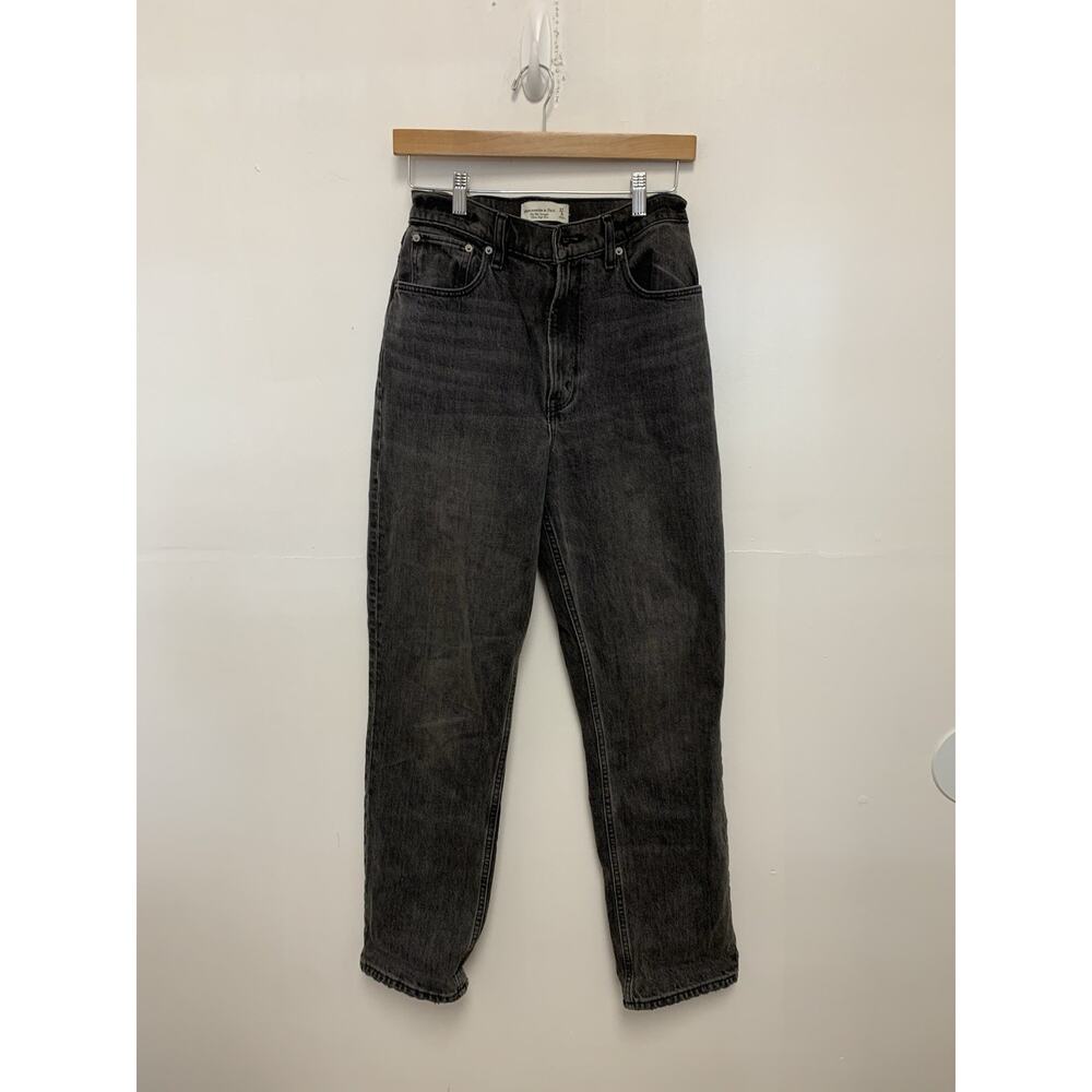 Abercrombie And Fitch The 90s Straight Ultra High Rise Size 27/4